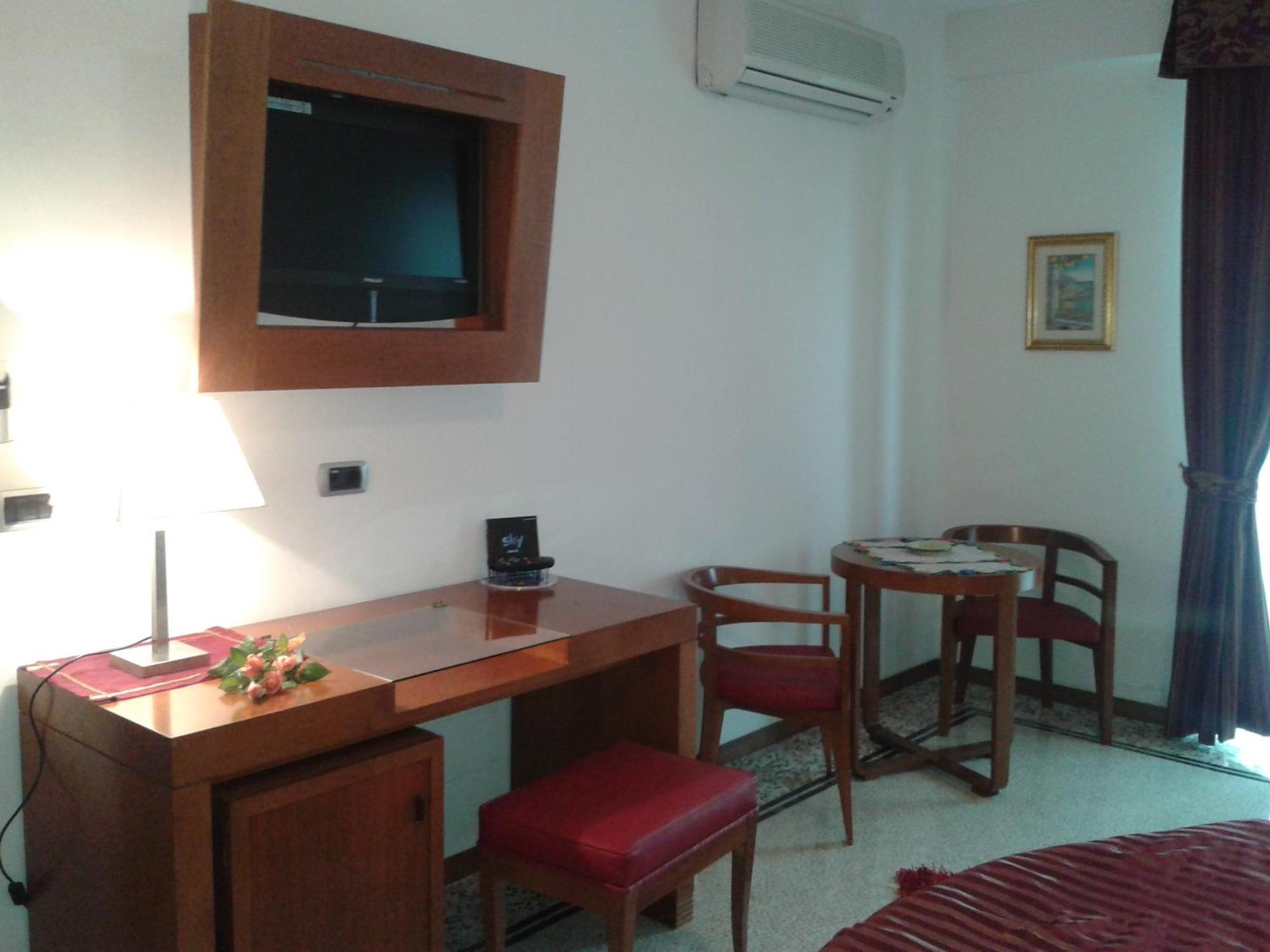 Hotel Nappo San Marzano sul Sarno Zimmer foto